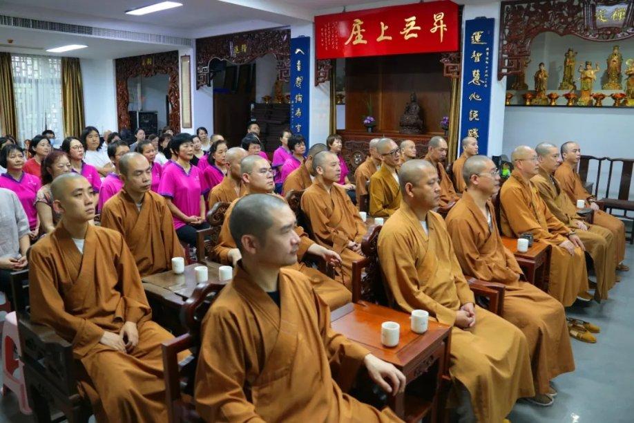 青蛙魔术师